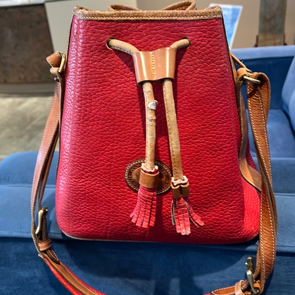 Dooney & Bourke Red Shoulder bag